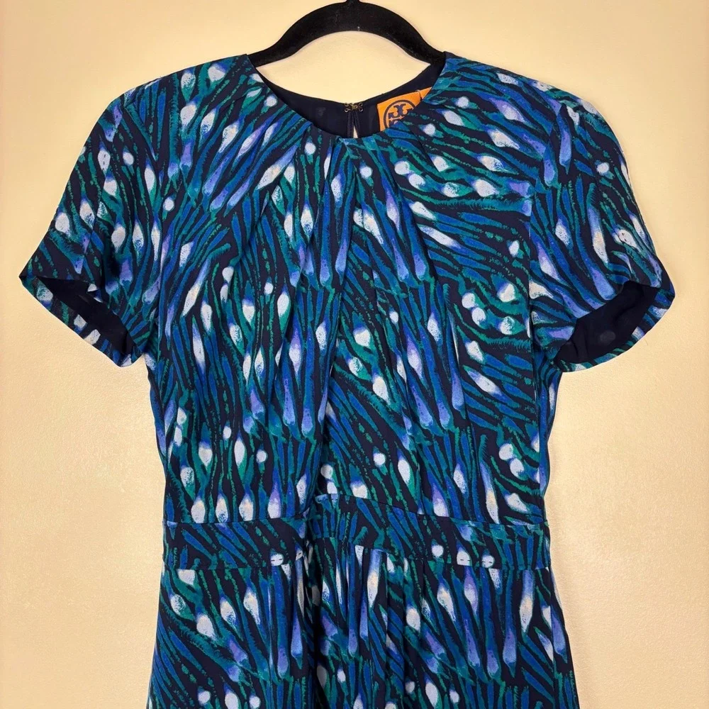 TORY BURCH 100% Silk Dress‎ Size 2 Blue Green Watercolor Short Sleeve Cocktail
